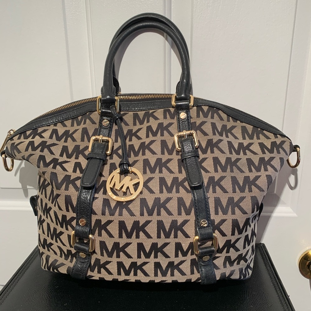 Michael Kors Authentic Small Duffle Ginger - Picture 2 of 7
